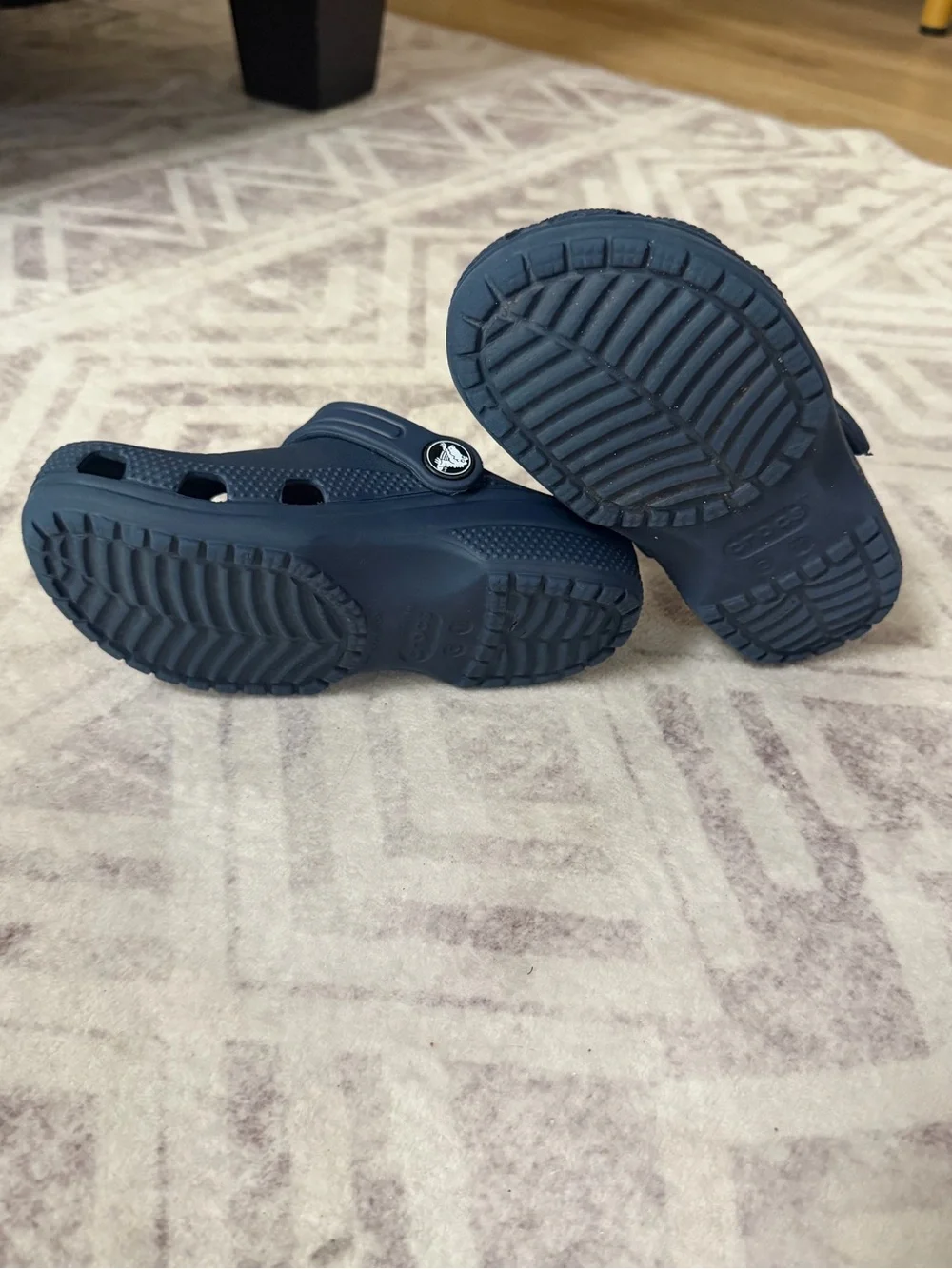 CROCS Kids Navy Blue Classic Clog